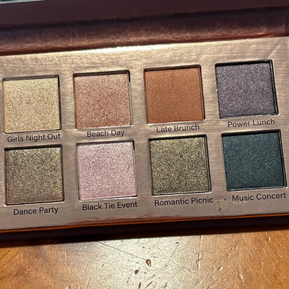 Mally Beauty Best Dressed Lids Eyeshadow Palette